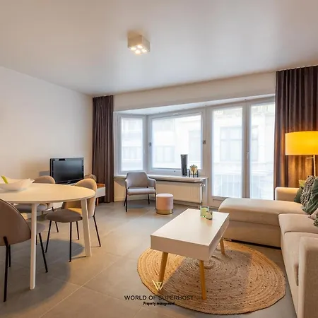 Spacious Closeby The Sea Up To 6 People! オステンド